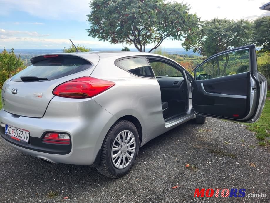 2014' Kia Ceed photo #2