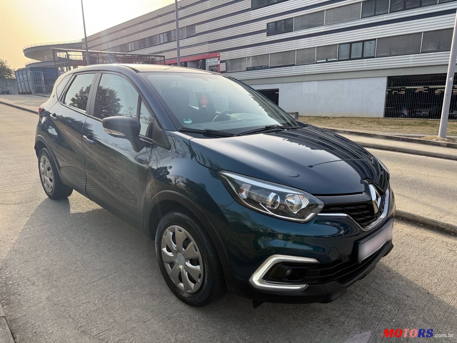 2019' Renault Captur Tce photo #3