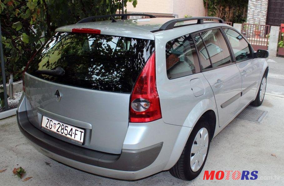 2005' Renault Megane Grandtour photo #1