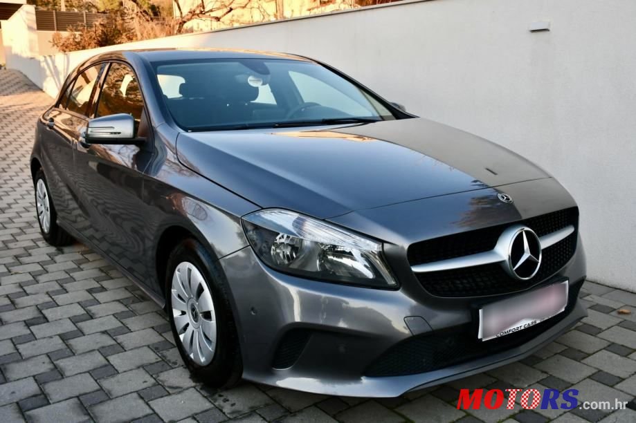 2017' Mercedes-Benz A-Klasa 180 D photo #4