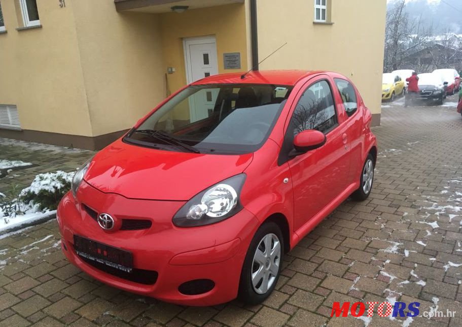 2009' Toyota Aygo 1,0 Vvt-I photo #1
