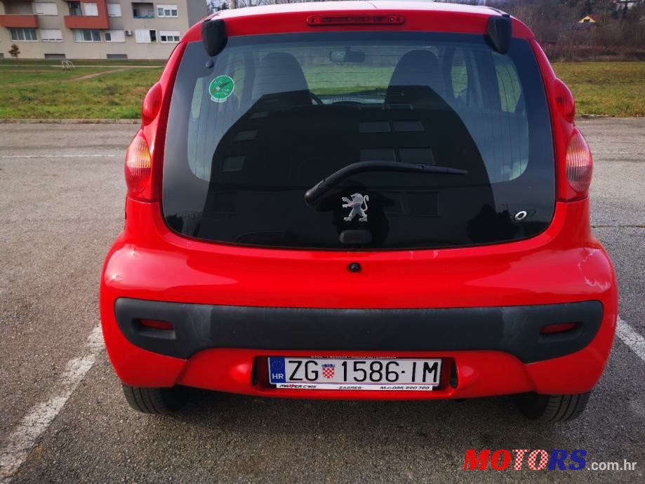 2008' Peugeot 107 1,0 photo #4