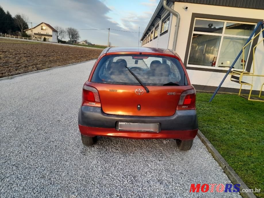 2005' Opel Corsa 1.2 16 V photo #5