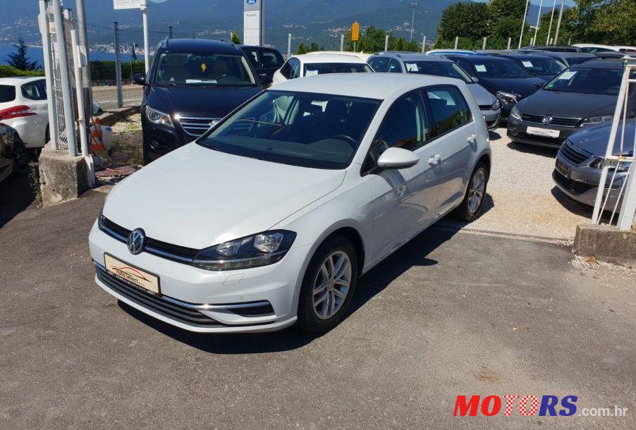 2017' Volkswagen Golf VII 1,6 Tdi Bmt photo #1