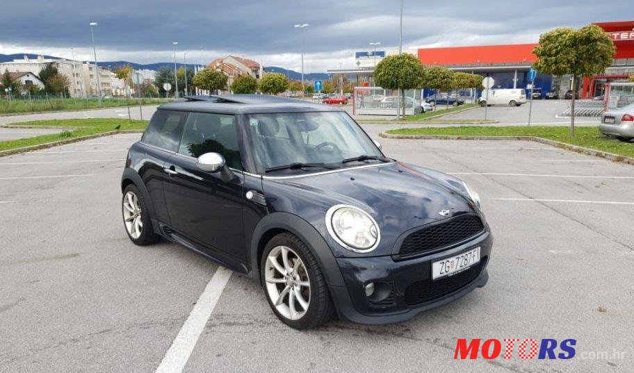 2007' MINI Cooper Cooper D photo #1