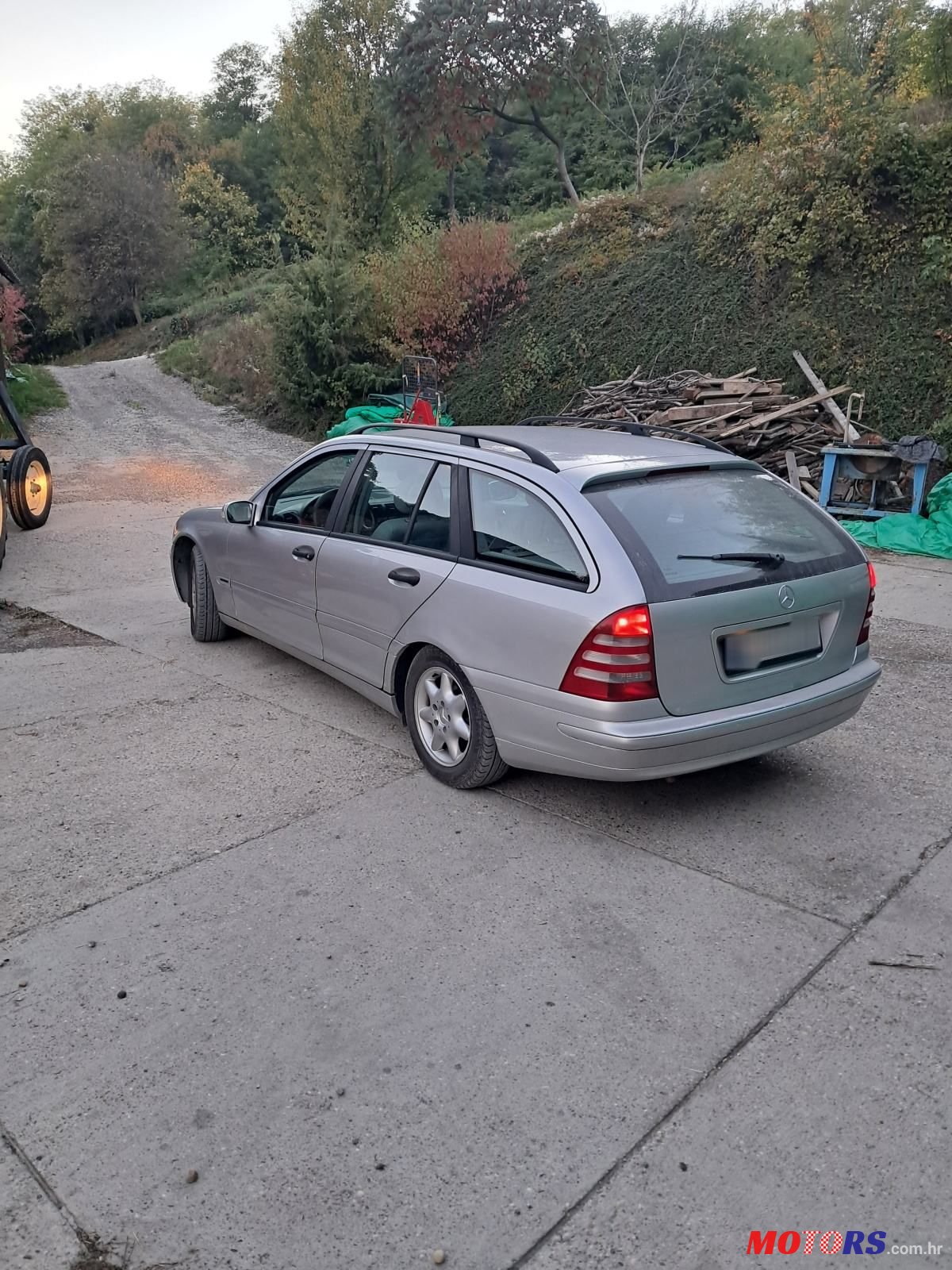 2001' Mercedes-Benz C-Klasa 200 Classic photo #3