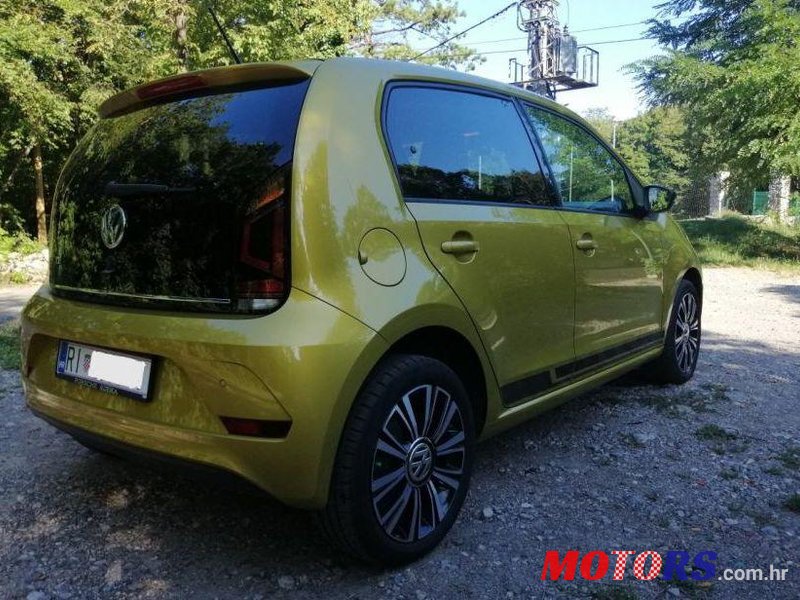 2016' Volkswagen Up! 1,0 photo #3