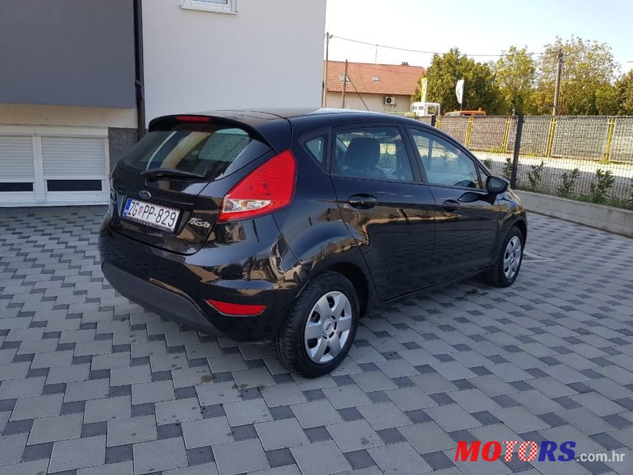 2010' Ford Fiesta 1,6 photo #6