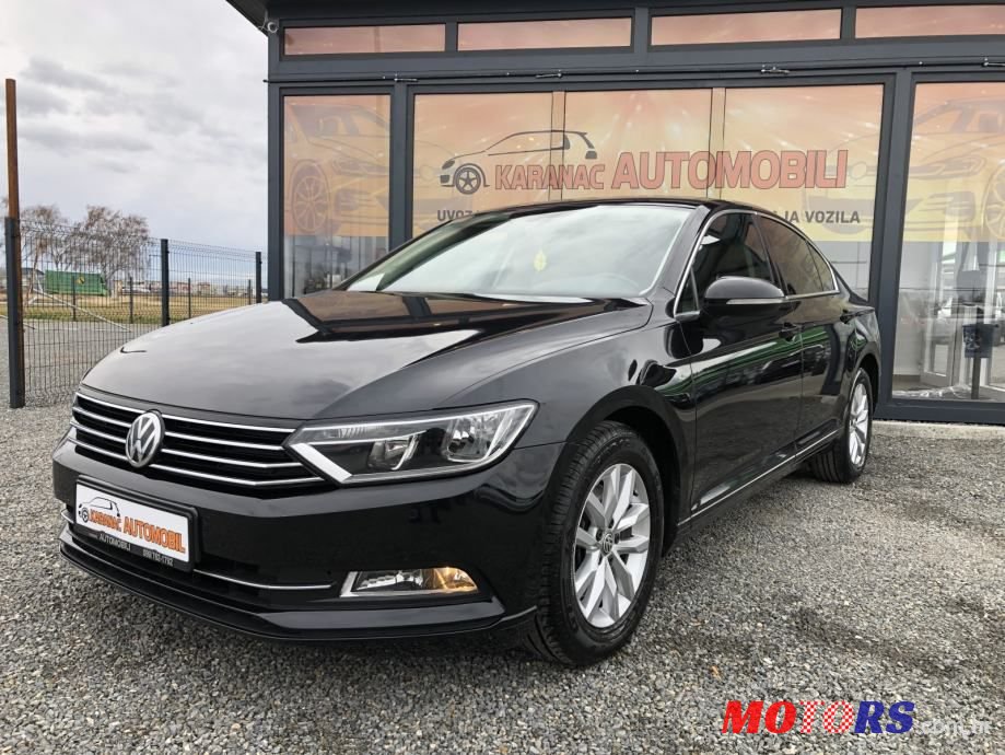 2017' Volkswagen Passat photo #1