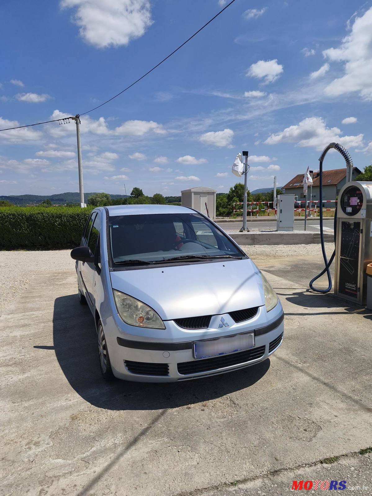 2004' Mitsubishi Colt 1,3 photo #2