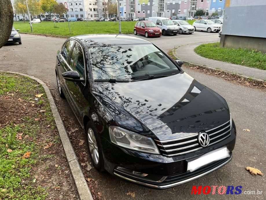 2012' Volkswagen Passat photo #1