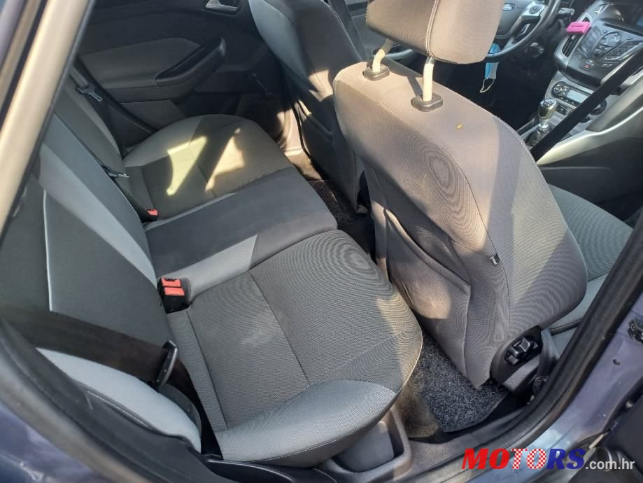 2011' Ford Focus 1,6 photo #6