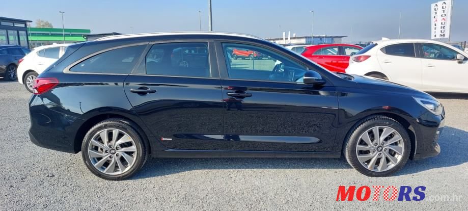 2018' Hyundai i30 photo #3