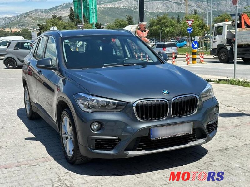 2017' BMW X1 Sdrive18D photo #6