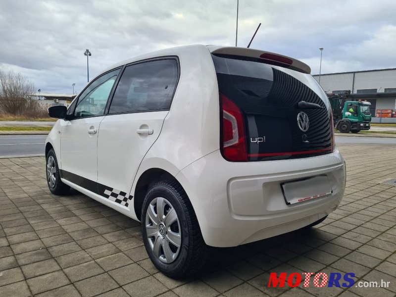 2015' Volkswagen Up! 1,0 Up! photo #3