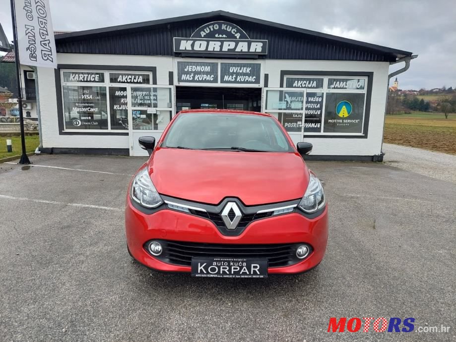 2015' Renault Clio photo #2