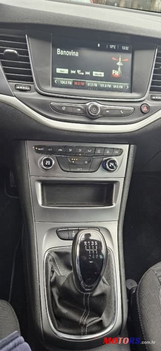 2020' Opel Astra 1,5 D photo #5