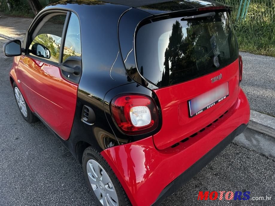 2017' Smart Fortwo 1.0 Mhd photo #5