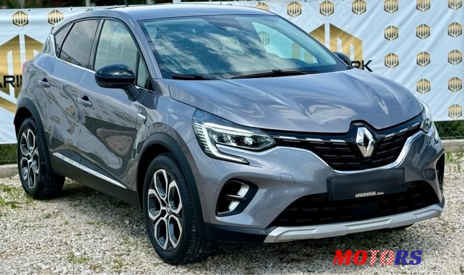 2021' Renault Captur Tce photo #2