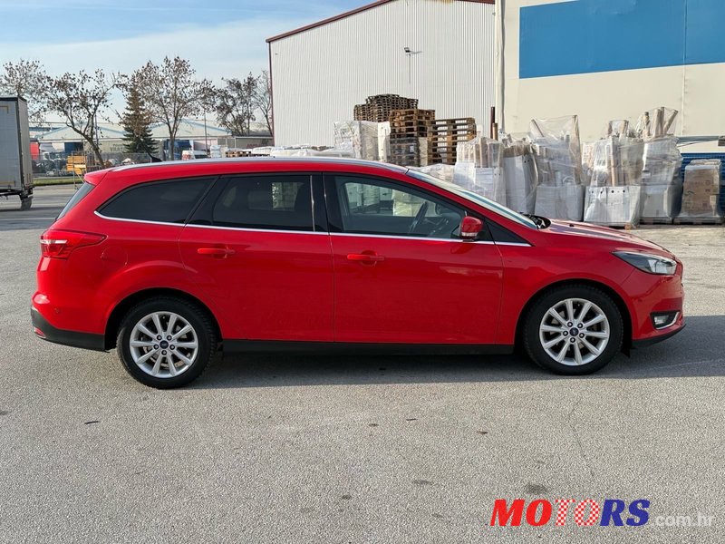 2016' Ford Focus Karavan photo #4