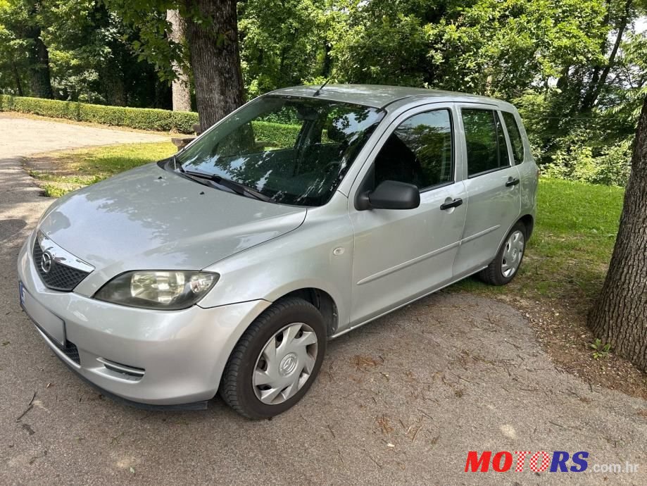 2005' Mazda 2 1,25 I photo #1