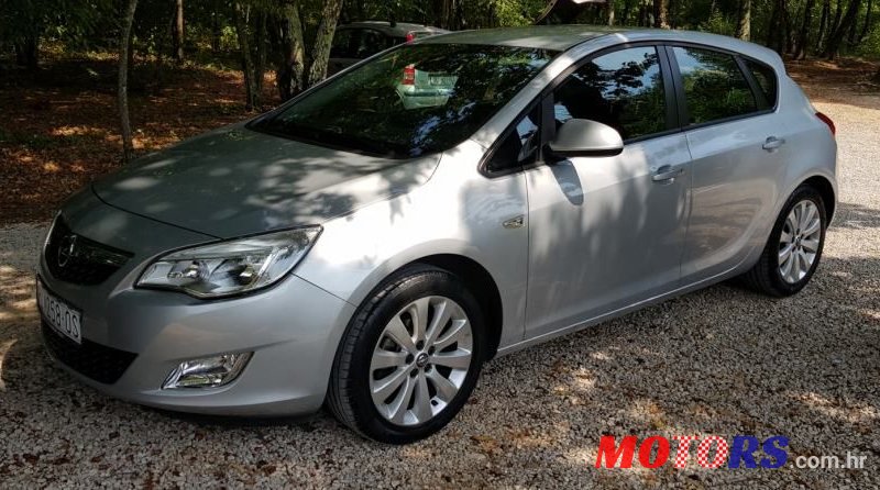 2010' Opel Astra 1,4 photo #2