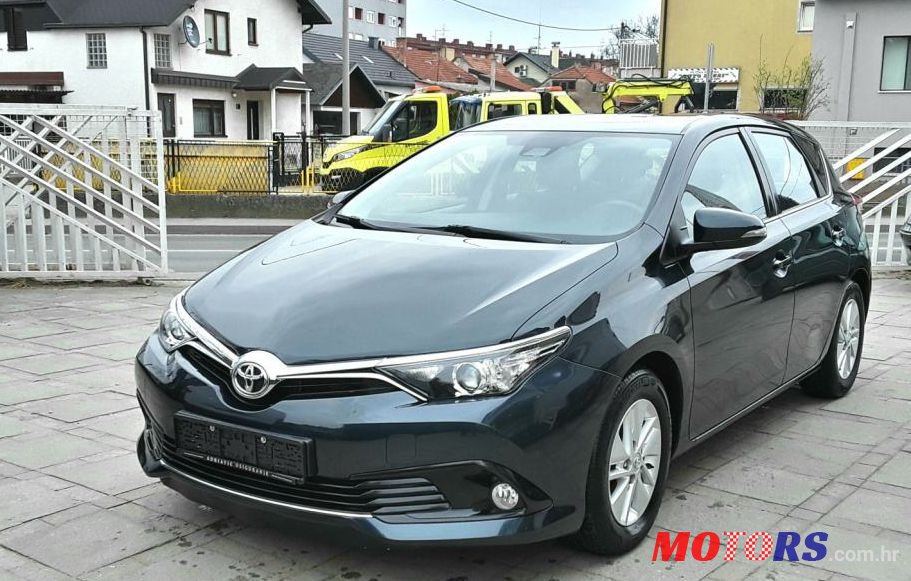 2016' Toyota Auris 1,6 photo #1