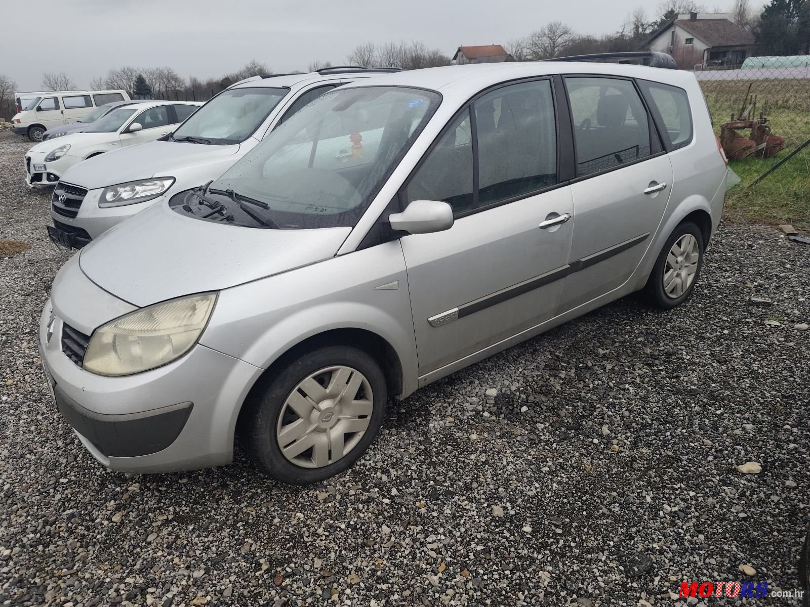 2005' Renault Megane Scenic 19Dci photo #2