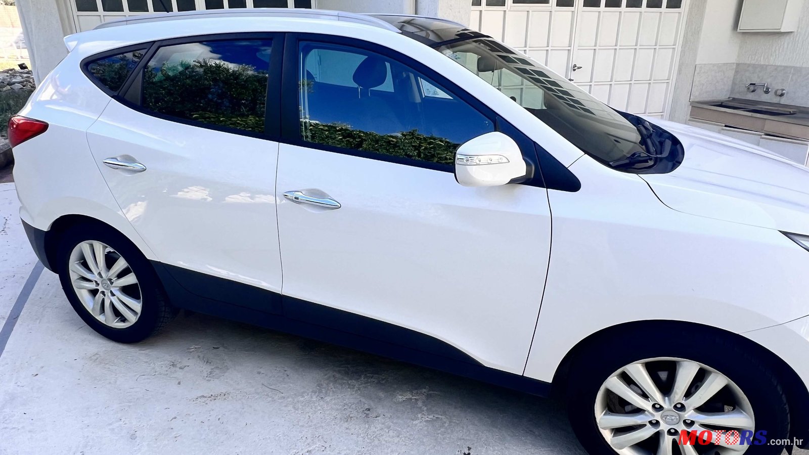 2011' Hyundai ix35 photo #7