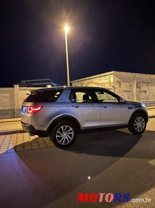 2017' Land Rover Discovery Sport 2.0 4X4 photo #5