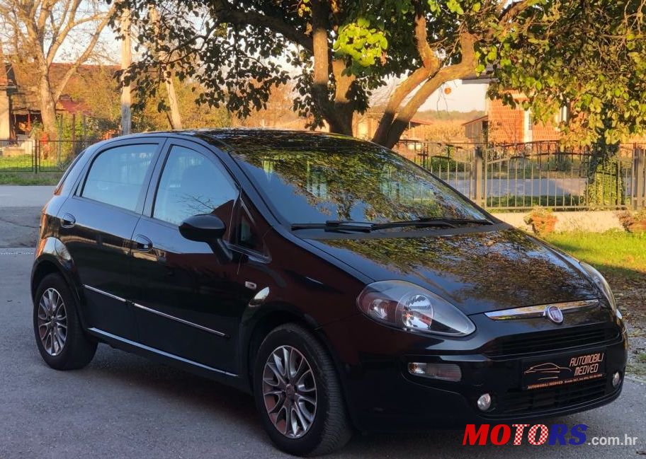 2012' Fiat Punto 1,3 Multijet 16V photo #1