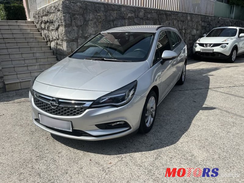 2020' Opel Astra 1.6 Cdti photo #2