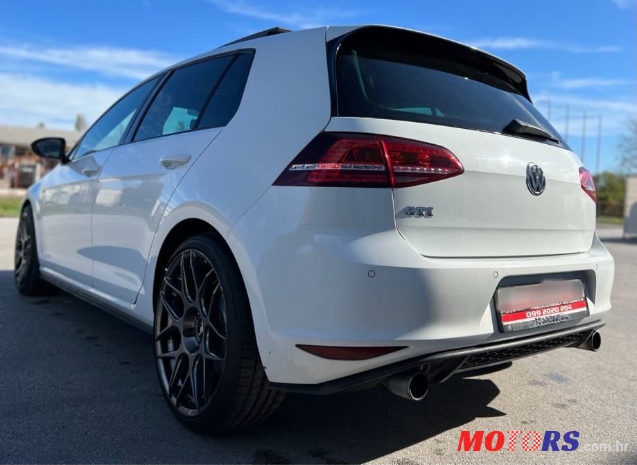 2013' Volkswagen Golf VII Gti photo #5