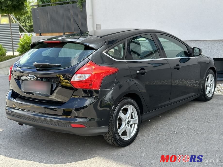 2011' Ford Focus 1,6 Sport photo #5