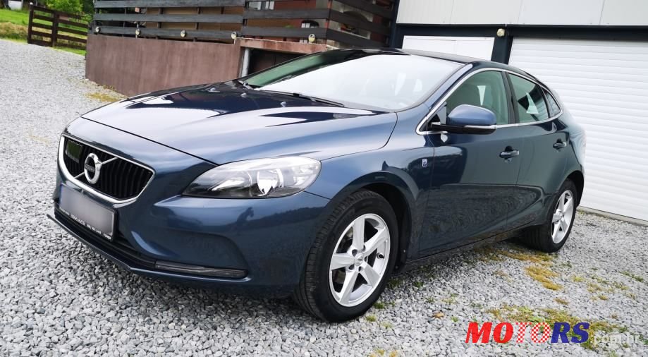 2016' Volvo V40 D2 photo #3