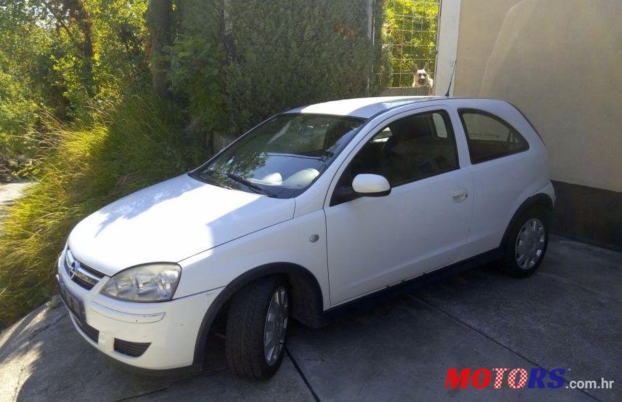 2004' Opel Corsa 1,3 Cdti photo #1
