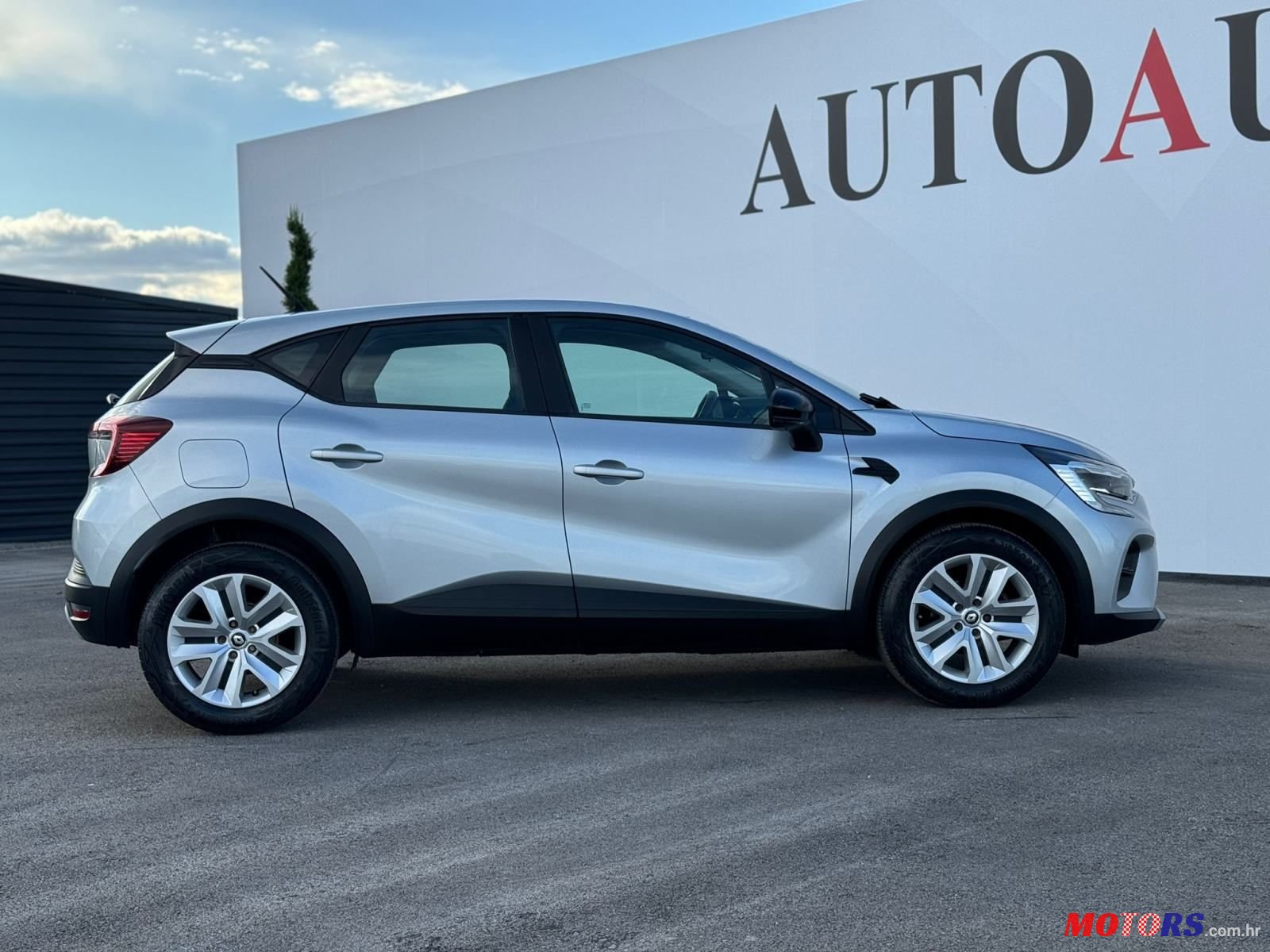 2021' Renault Captur Tce photo #6