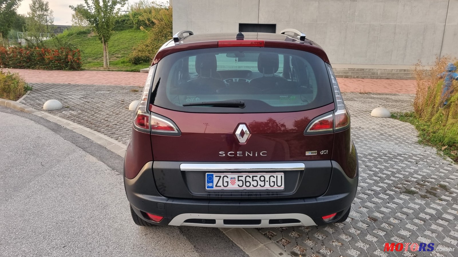 2013' Renault Scenic Xmod 1.5dCI 110ks photo #4
