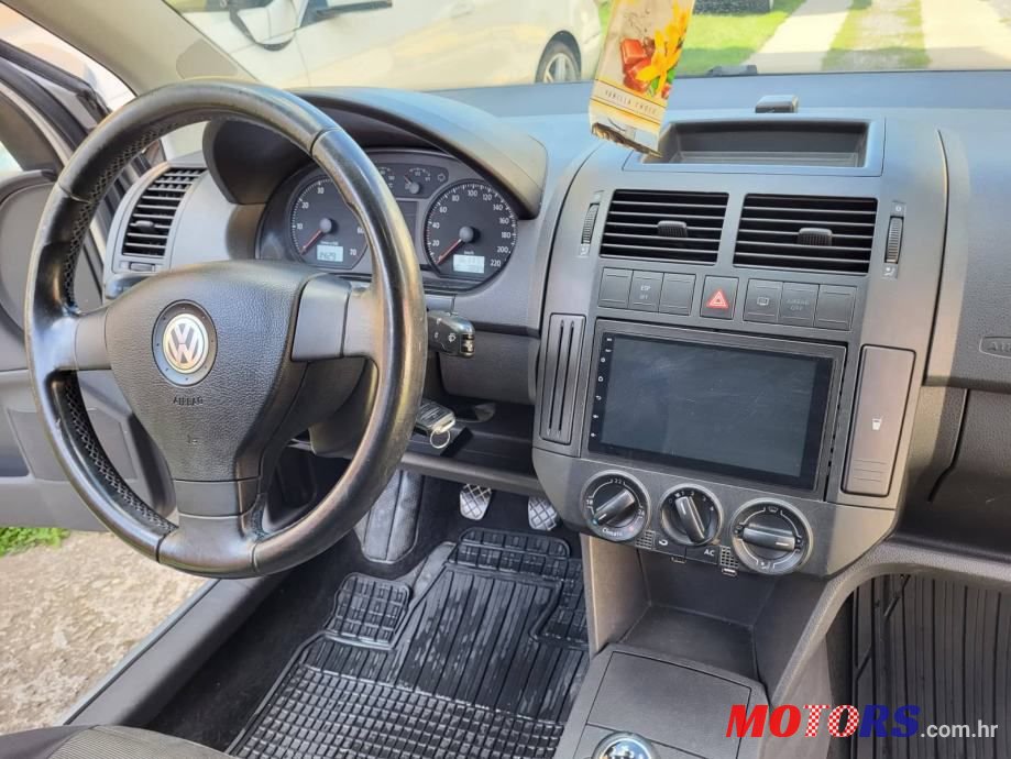 2007' Volkswagen Polo 1,2 photo #2