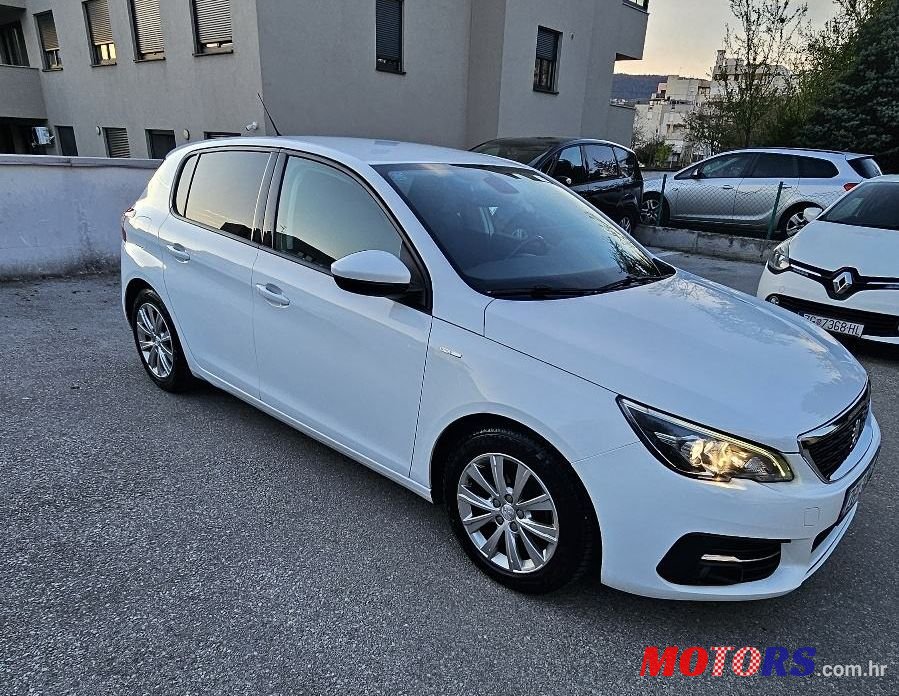 2019' Peugeot 308 1,5 Bluehdi photo #5