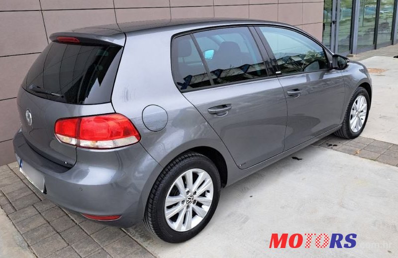 2011' Volkswagen Golf VI 1,6 Tdi photo #4