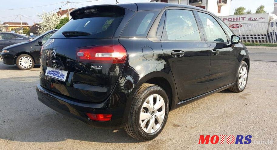2014' Citroen C4 Picasso photo #2