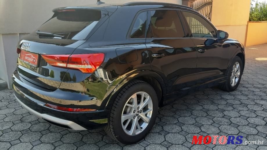 2019' Audi Q3 35 Tdi photo #3