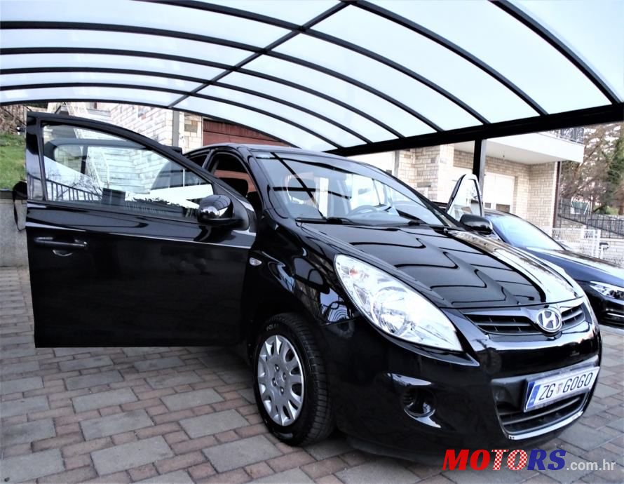2009' Hyundai i20 1,2 photo #4