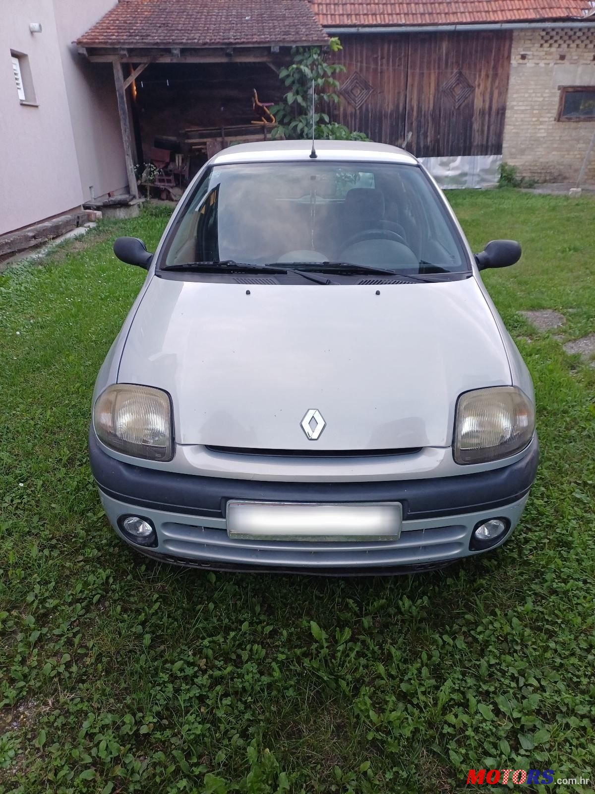 2001' Renault Clio 1,4 photo #2