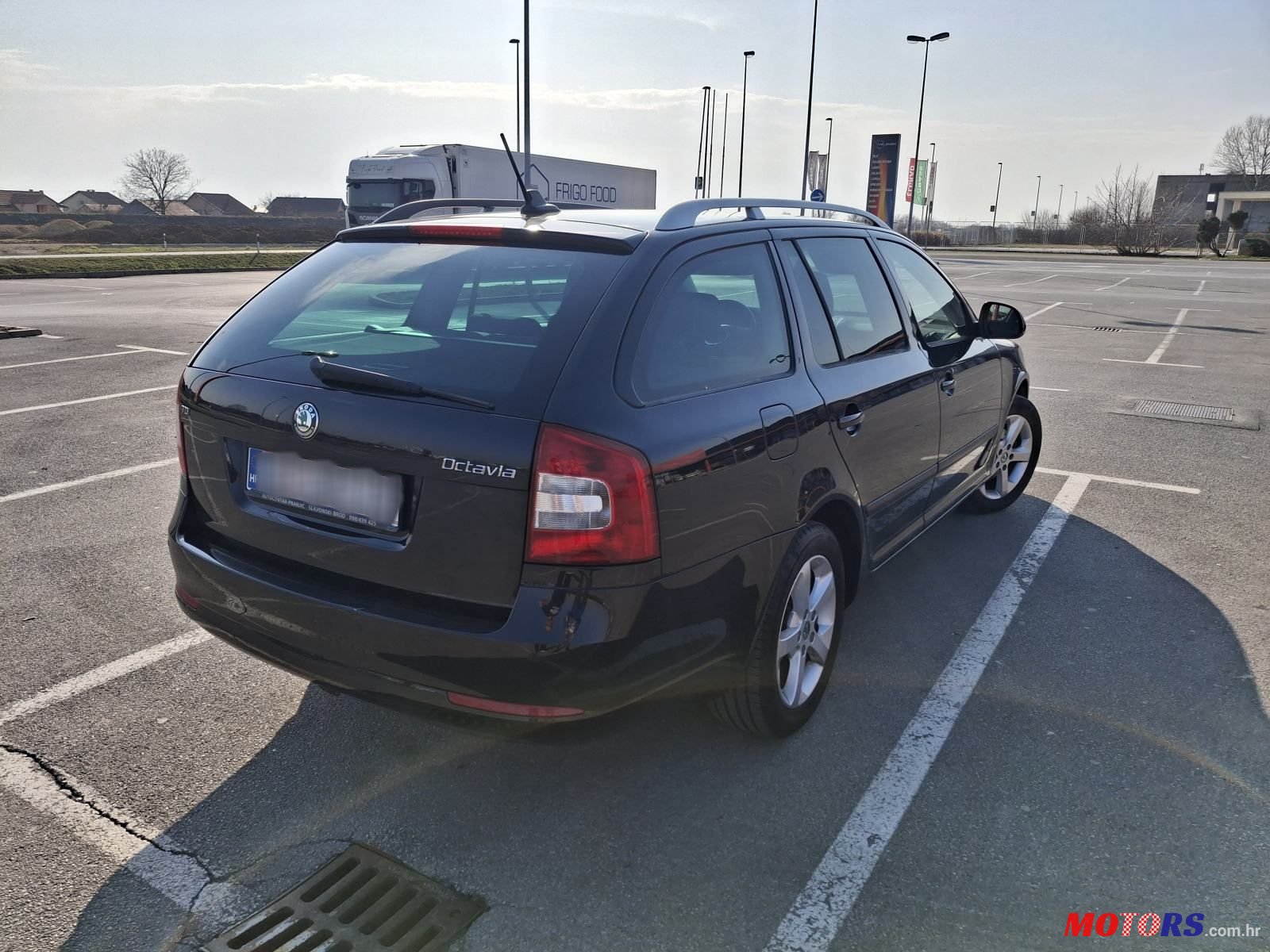 2012' Skoda Octavia Combi photo #6