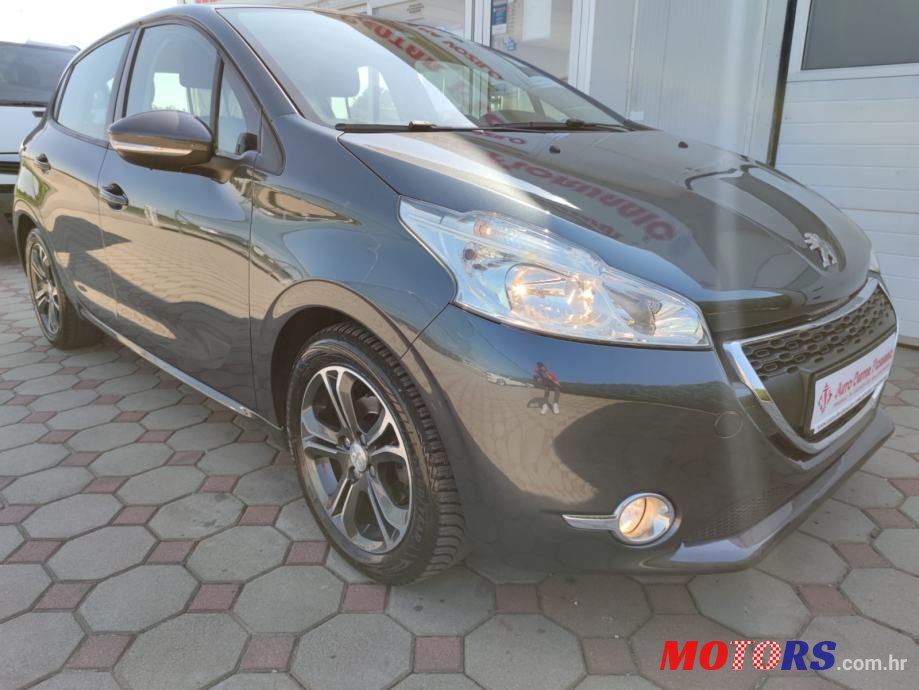 2014' Peugeot 208 photo #3