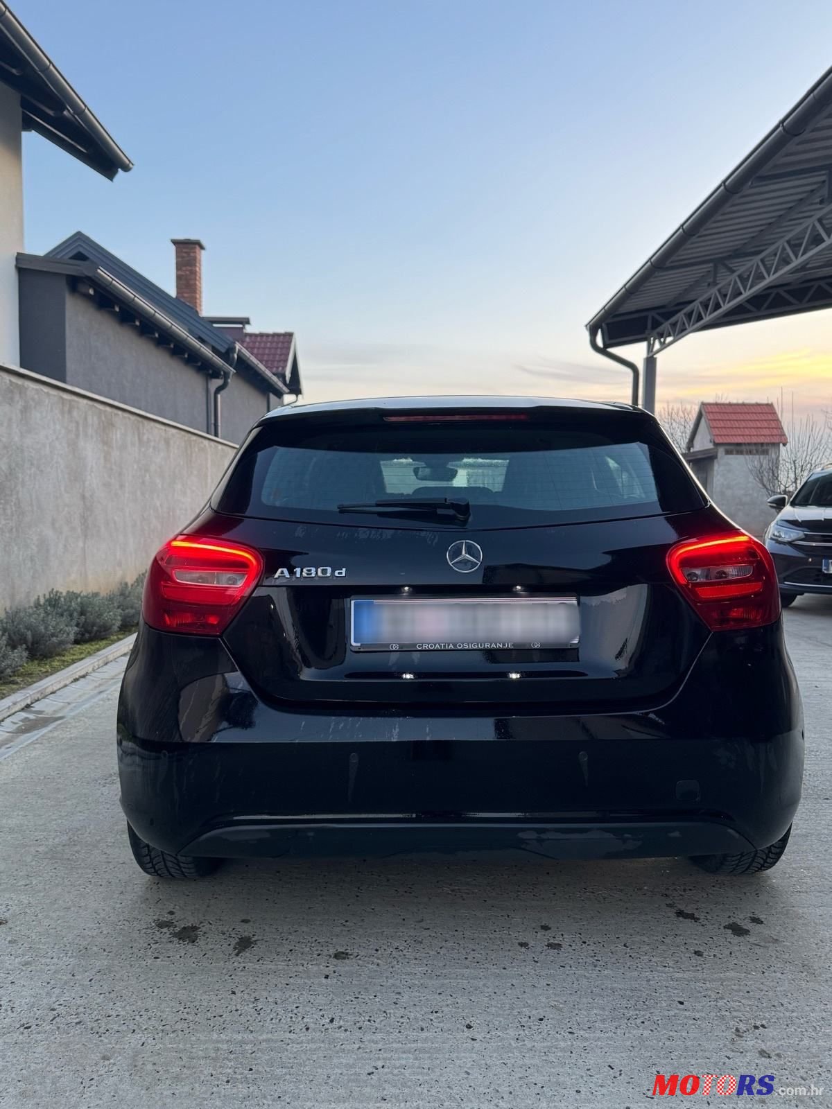 2015' Mercedes-Benz 180 A photo #3