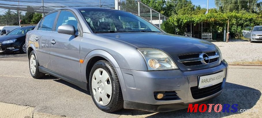 2003' Opel Vectra Club 2,0 photo #1