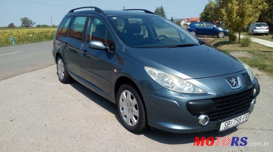 2005' Peugeot 307 Sw 1,6 Hdi photo #2